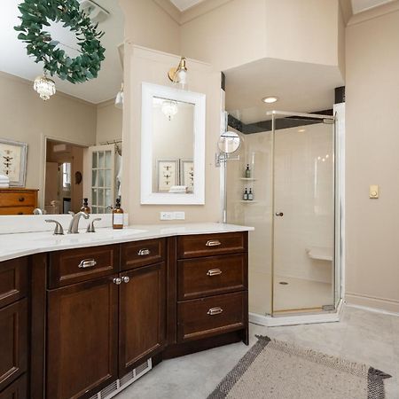 No. 5 East Bed & Breakfast Winnipeg Bagian luar foto