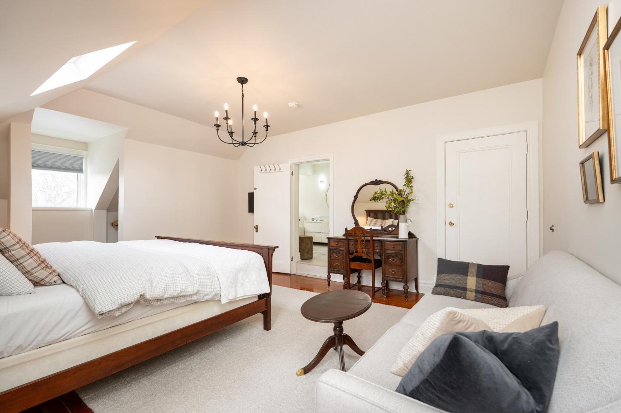 No. 5 East Bed & Breakfast Winnipeg Bagian luar foto