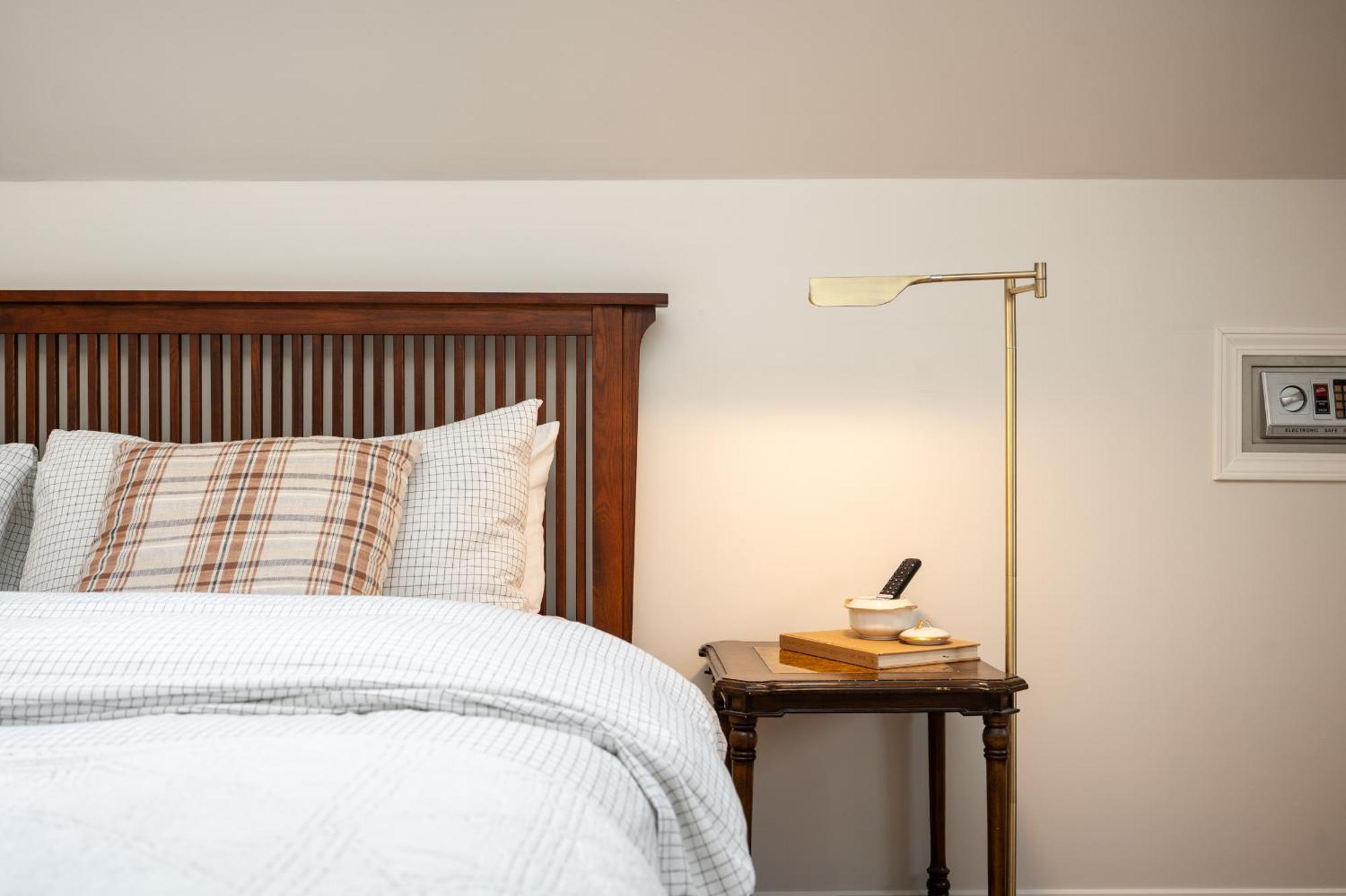 No. 5 East Bed & Breakfast Winnipeg Bagian luar foto